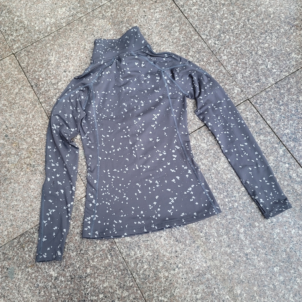 Under Armour Pullover - image 4